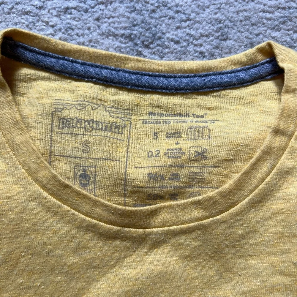Patagonia Logo Yellow Shirt Womens Size Small - Picture 4 of 4